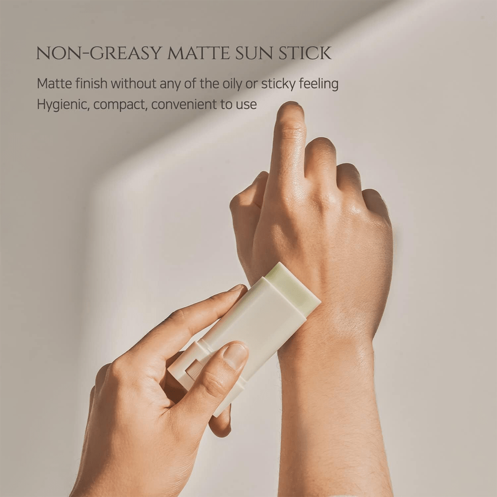 BEAUTY OF JOSEON Matte Sun Stick Mugwort+Camelia SPF 50+ (PA++++) - 18gm