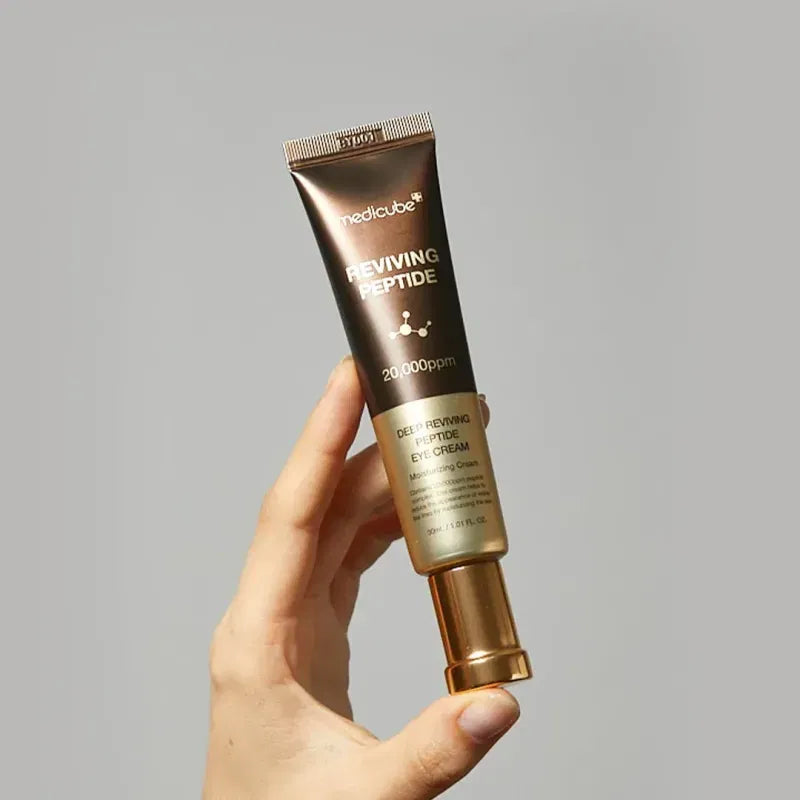 ميديكيوب - كريم الببتيد العميق لشد بشرة الوجه للعينين 30 مل